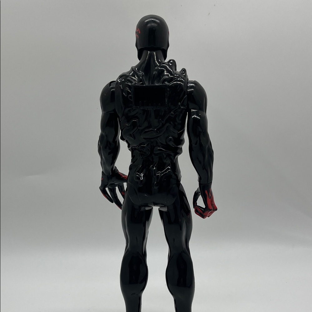 Spider-Man and Venom Action Figure Set - Picture 7 of 11